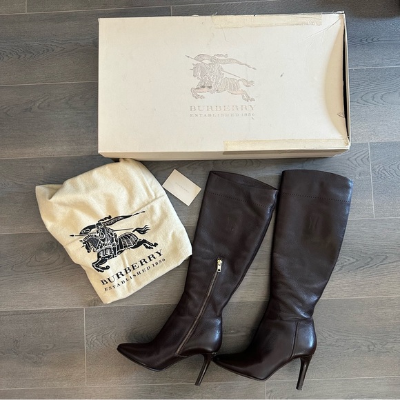 Burberry brown leather boots (Sz 37.5) - Picture 1 of 16